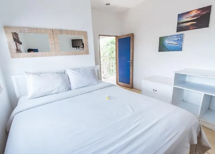 Hostel The Island Bali Seminyak