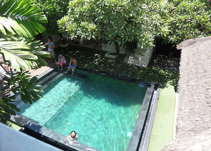 Hostel The Island Bali